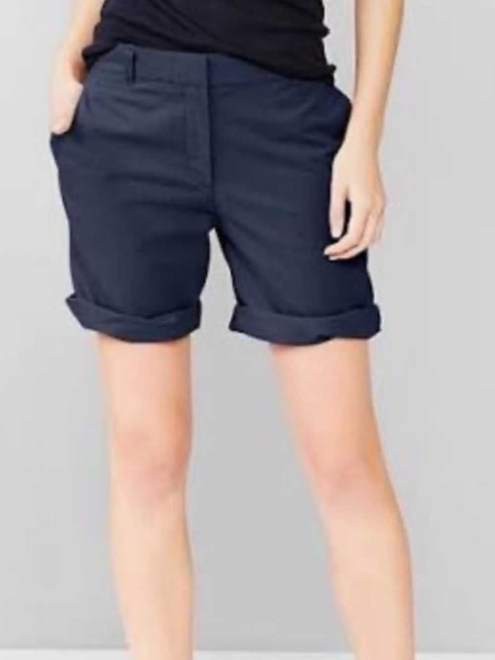 GAP Khaki Chino Boyfriend Roll Up Bermuda Shorts Size 2 $60 EUC KL Navy Blue